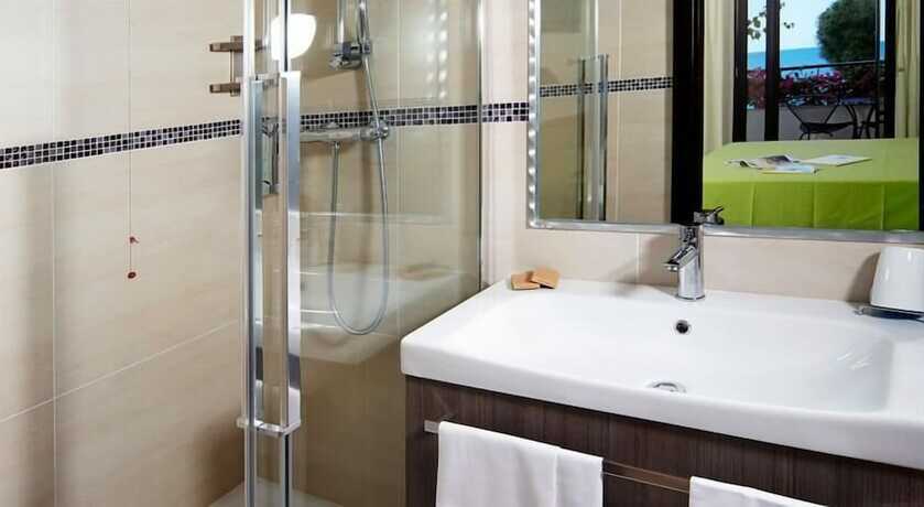 Imagen general del Hotel Cala Luna. Foto 2