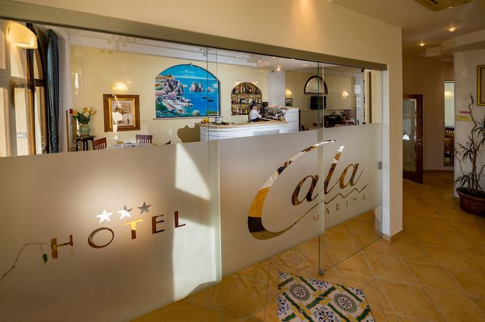 Imagen de los interiores del Hotel Cala Marina. Foto 17