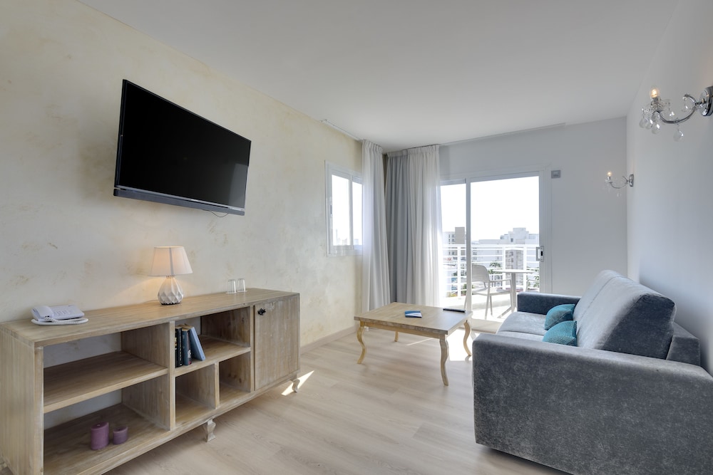 Imagen de la habitación del Hotel Cala Millor Garden, Adults Only. Foto 17