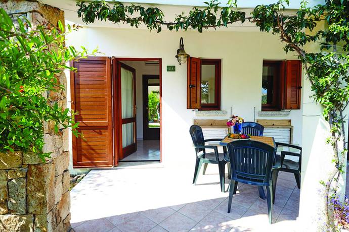 Imagen de la habitación del Hotel Cala Mirto. Foto 4