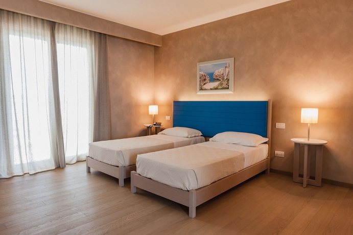 Imagen de la habitación del Hotel Cala Ponte. Foto 15