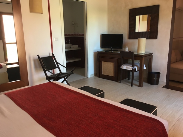 Imagen de la habitación del Hotel Cala Rosa Club. Foto 6