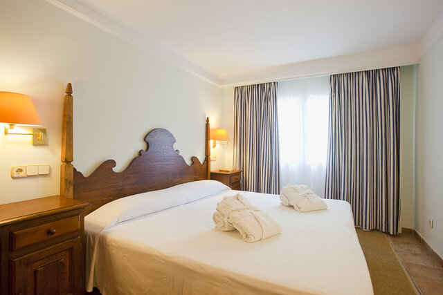 Imagen de la habitación del Hotel Cala Sant Vicen&ccedil; - Adults Only + 16. Foto 6