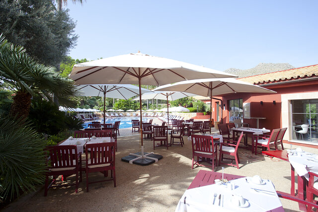 Imagen del bar/restaurante del Hotel Cala Sant Vicen&ccedil; - Adults Only + 16. Foto 3