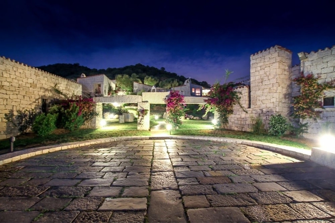 Imagen general del Hotel Cala Sinzias Resort. Foto 2