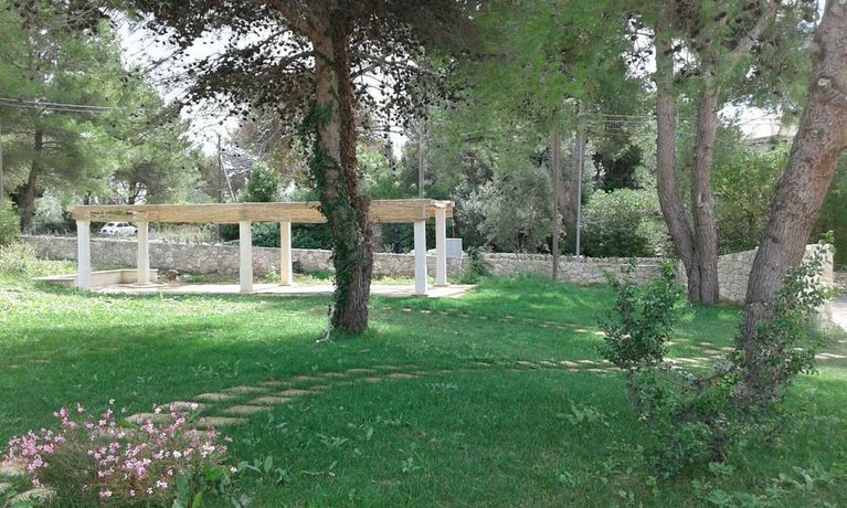 Imagen de los exteriores del Hotel Cala d'Aspide Resort. Foto 11