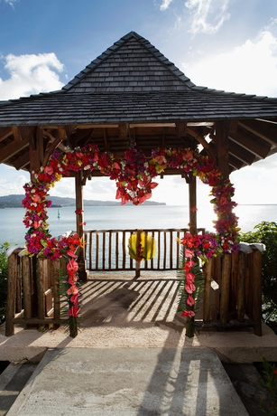 Imagen de los exteriores del Hotel Calabash Cove Resort and Spa - Adults Only. Foto 12