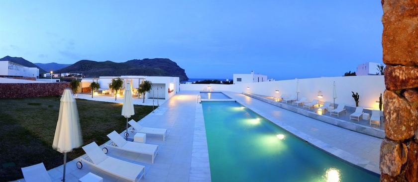 Imagen de la piscina del Hotel Calagrande Spa. Foto 10