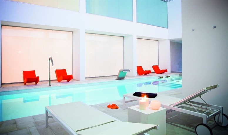 Imagen de la piscina del Hotel Calagrande Spa. Foto 11