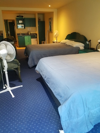 Imagen de la habitación del Hotel Calais Mount Resort. Foto 13