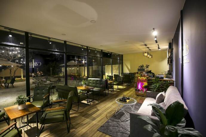 Imagen general del Hotel Calais Villa. Foto 4