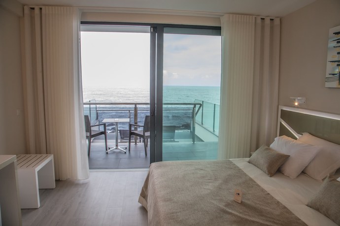 Imagen de la habitación del Hotel Calamar. Foto 4