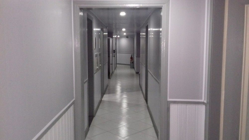 Imagen de los interiores del Hotel Calamares. Foto 16