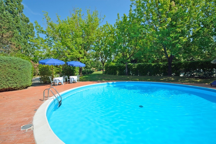 Imagen de la piscina del Hotel Calamidoro. Foto 14