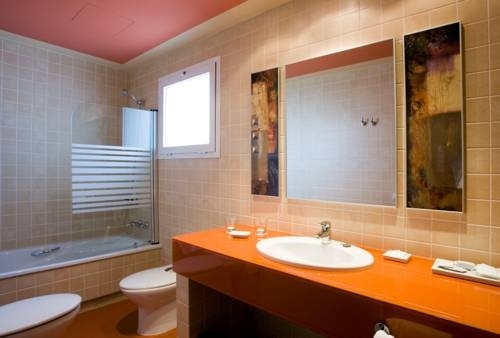 Imagen general del Hotel Calamijas. Foto 9