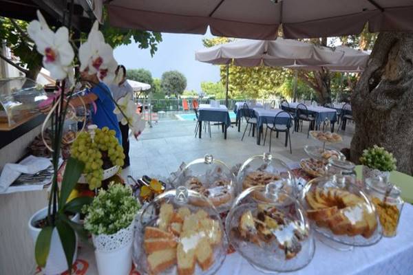 Imagen general del Hotel Calanca. Foto 3