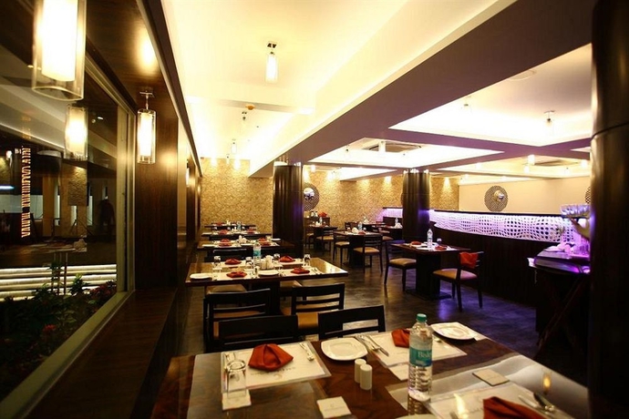 Imagen del bar/restaurante del Hotel Calangute Tower- Am Kollection. Foto 3