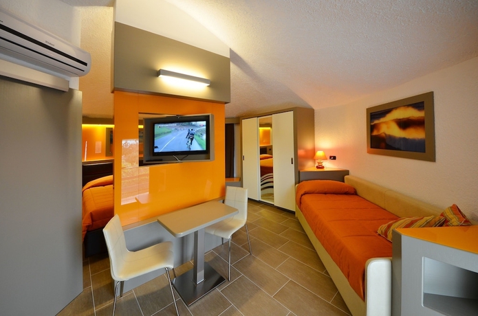 Imagen de la habitación del Hotel Calanica Residence. Foto 14