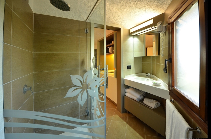 Imagen de la habitación del Hotel Calanica Residence. Foto 15