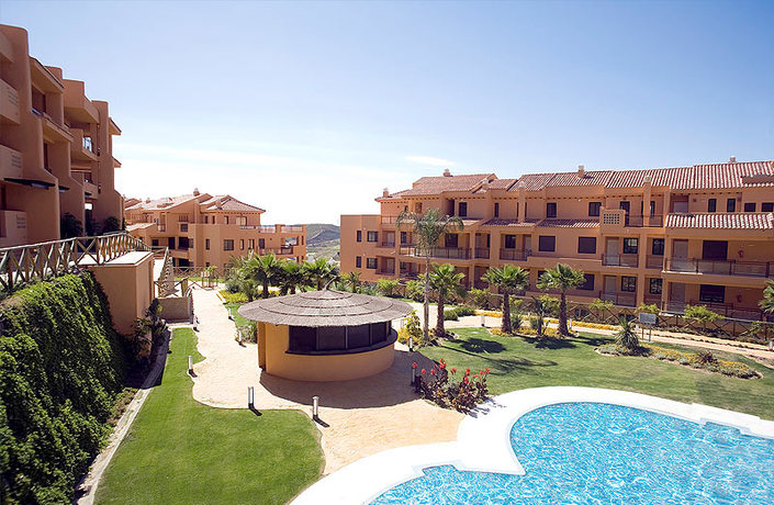 Imagen de los exteriores del Hotel Calanova Sea Golf. Foto 3
