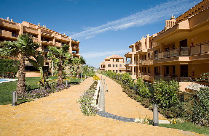 Imagen de los exteriores del Hotel Calanova Sea Golf. Foto 4