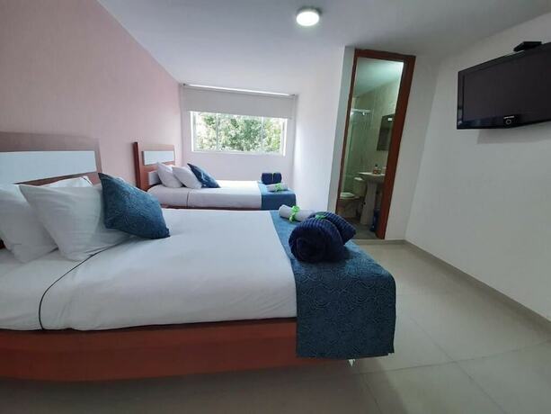 Imagen de la habitación del Hotel Calantha. Foto 6