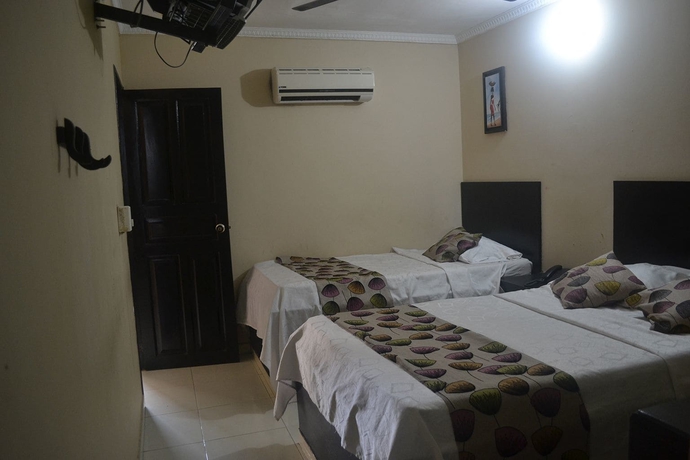 Imagen de la habitación del Hotel Calarca N1. Foto 8