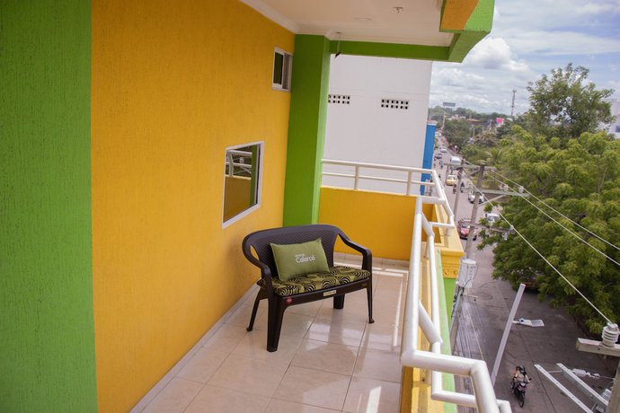 Imagen de la habitación del Hotel Calarca N2. Foto 8