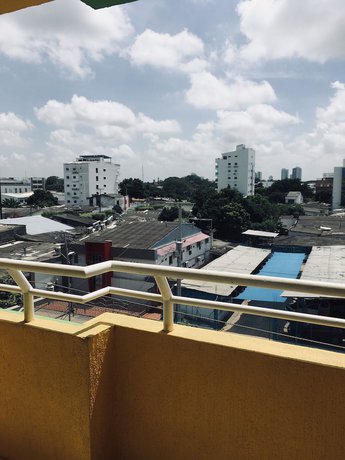 Imagen de los exteriores del Hotel Calarca N2. Foto 12