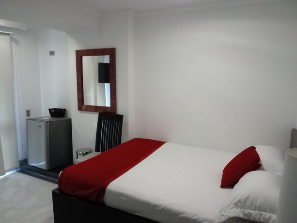 Imagen de la habitación del Hotel Calasanz Real. Foto 4