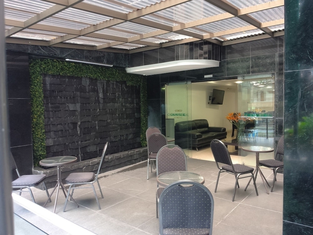 Imagen de los interiores del Hotel Calasanz Real. Foto 18
