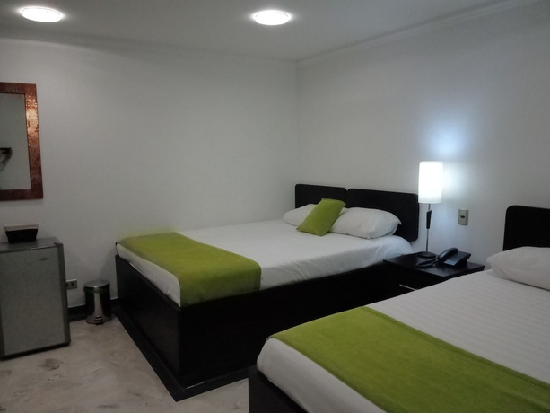Imagen de la habitación del Hotel Calasanz Real. Foto 9