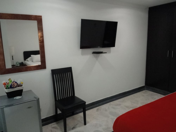 Imagen de la habitación del Hotel Calasanz Real. Foto 13