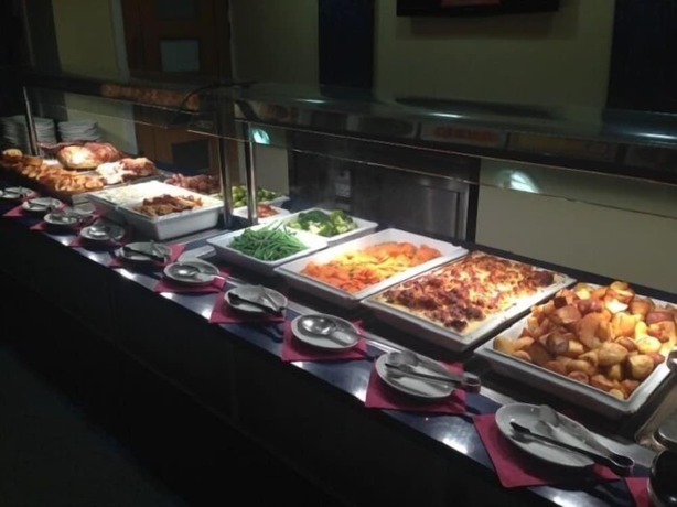 Imagen del bar/restaurante del Hotel Calderfields Golf and Country Club. Foto 4