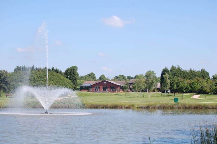 Imagen general del Hotel Calderfields Golf and Country Club. Foto 1