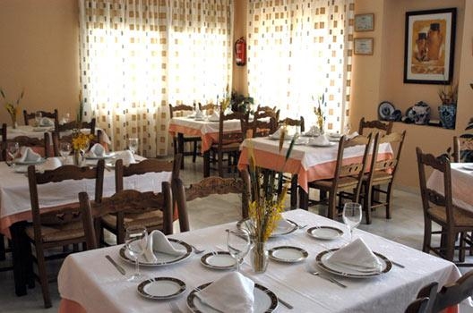 Imagen del bar/restaurante del Hotel Calderon. Foto 5