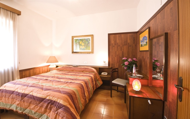 Imagen de la habitación del Hotel Caldora. Foto 4