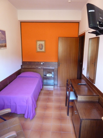 Imagen de la habitación del Hotel Caldora. Foto 5