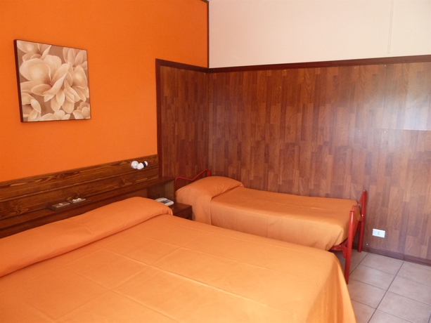 Imagen de la habitación del Hotel Caldora. Foto 7