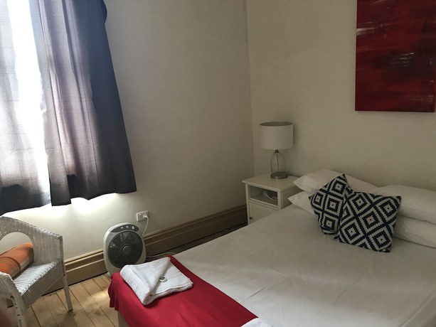 Imagen de la habitación del Hotel Caledonia, Aberdare. Foto 8