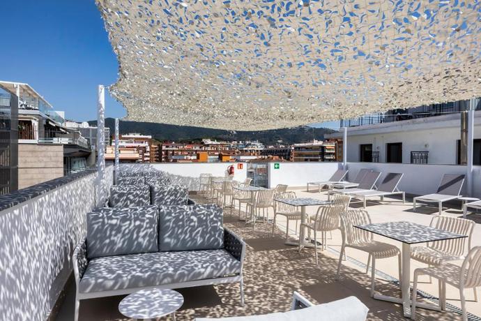 Imagen general del Hotel Calella by Beatriz Hoteles. Foto 11