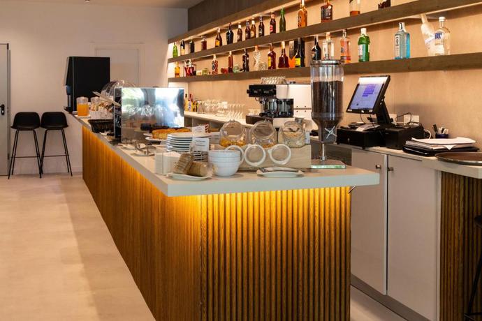 Imagen general del Hotel Calella by Beatriz Hoteles. Foto 15