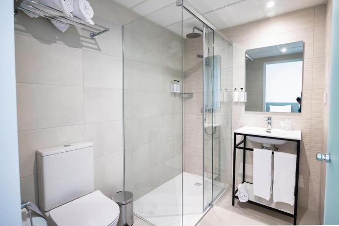 Imagen general del Hotel Calella by Beatriz Hoteles. Foto 18