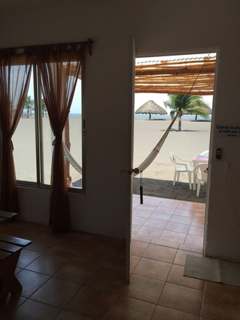 Imagen de la habitación del Hotel Caleta Azul. Foto 5