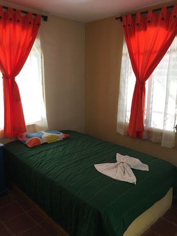 Imagen de la habitación del Hotel Caleta Azul. Foto 13