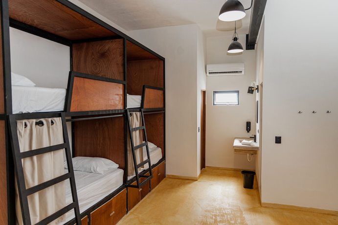 Imagen de la habitación del Hotel Caleta Hostel. Foto 13
