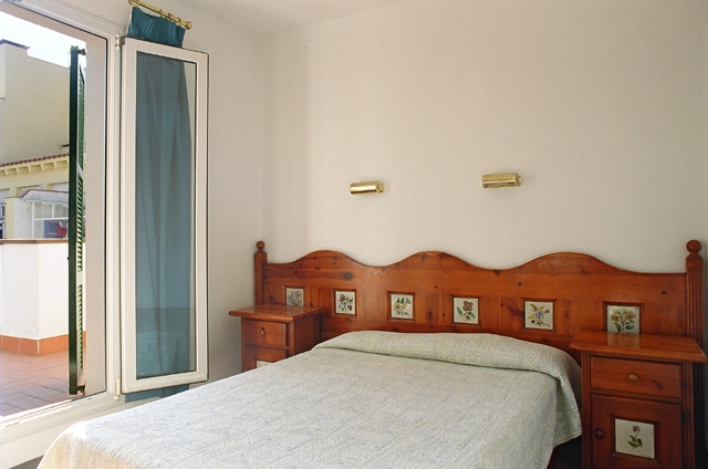 Imagen de la habitación del Hotel Caleta, Lloret de Mar. Foto 3