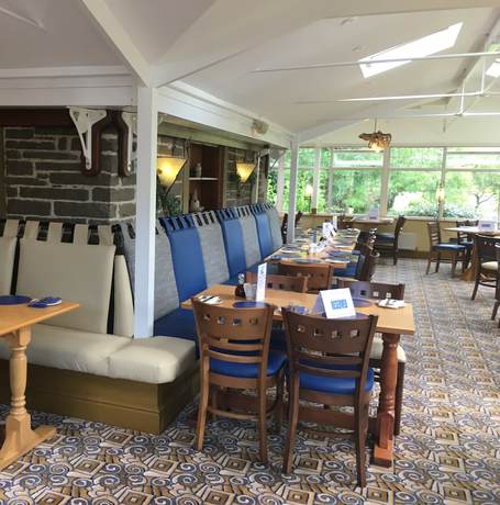 Imagen del bar/restaurante del Hotel Calf\'s Head. Foto 6