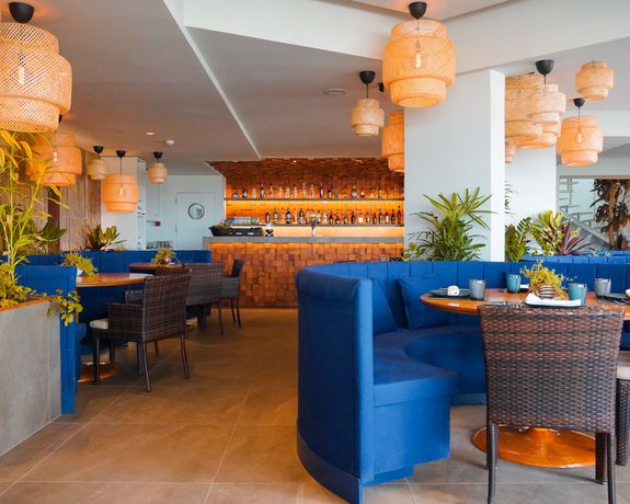 Imagen del bar/restaurante del Hotel Calheta Beach - All Inclusive. Foto 6