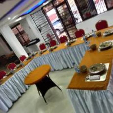 Imagen del bar/restaurante del Hotel CaliTwapa and Restaurant. Foto 4